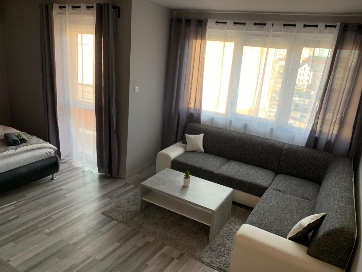 Forint Apartmanok Miskolc Exteriör bild